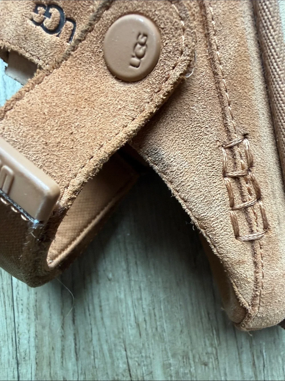 UGG Suede Slip-On clogs in Tan